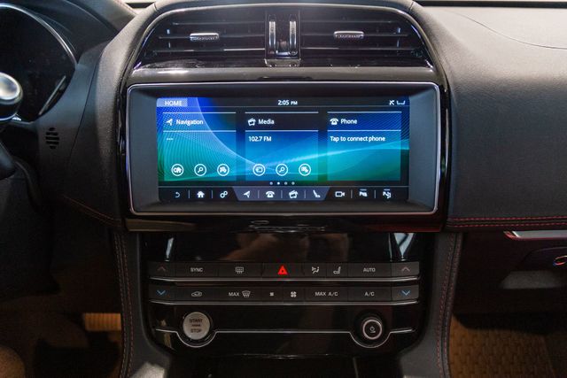 2019 Jaguar F-PACE 30t R-Sport