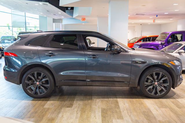 2019 Jaguar F-PACE 30t R-Sport