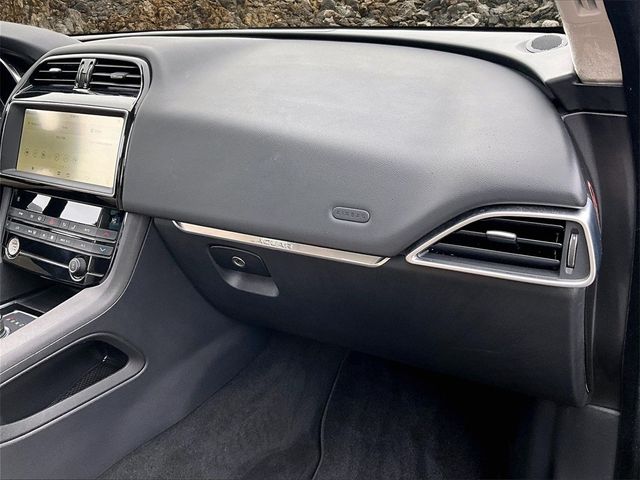 2019 Jaguar F-PACE 25t Premium