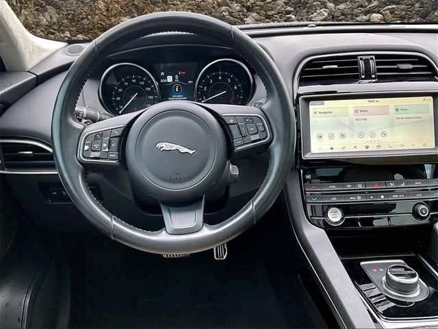 2019 Jaguar F-PACE 25t Premium