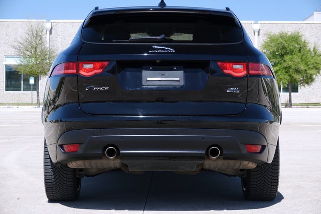 2019 Jaguar F-PACE 30t R-Sport