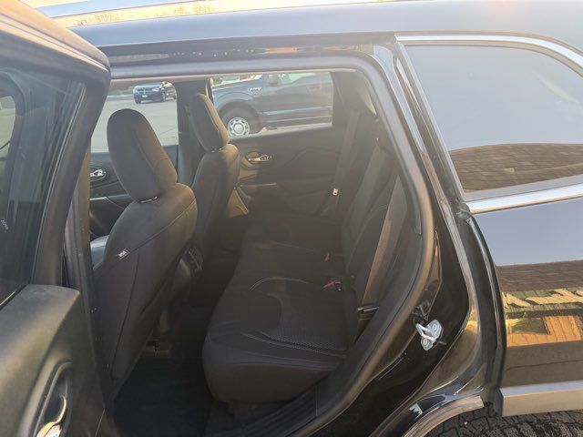 2019 Jeep Cherokee Latitude | Dickinson, ND | Heiser Motors 2019 Jeep Cherokee Latitude | Dickinson, ND | Heiser Motors