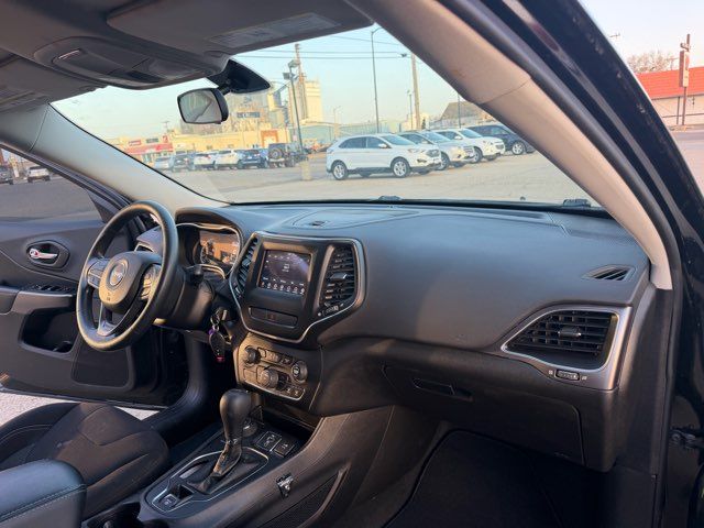 2019 Jeep Cherokee Latitude | Dickinson, ND | Heiser Motors 2019 Jeep Cherokee Latitude | Dickinson, ND | Heiser Motors