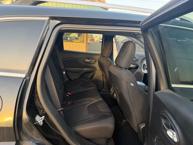 2019 Jeep Cherokee Latitude | Dickinson, ND | Heiser Motors