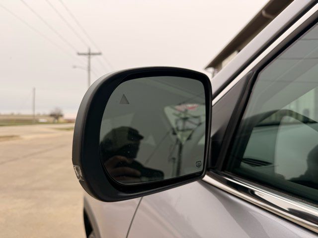 2019 Jeep Cherokee Latitude | Gifford, IL | Trav's Automotive