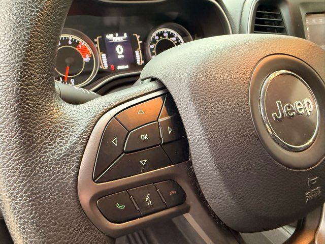 2019 Jeep Cherokee Latitude | Gifford, IL | Trav's Automotive