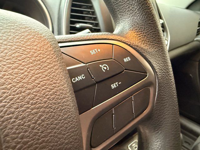 2019 Jeep Cherokee Latitude | Gifford, IL | Trav's Automotive 2019 Jeep Cherokee Latitude | Gifford, IL | Trav's Automotive