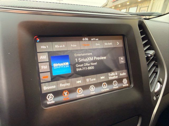 2019 Jeep Cherokee Latitude | Gifford, IL | Trav's Automotive 2019 Jeep Cherokee Latitude | Gifford, IL | Trav's Automotive