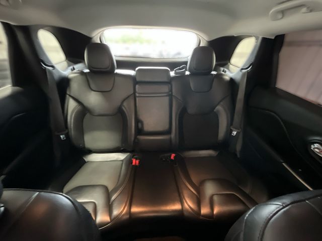 2019 Jeep Cherokee Latitude Plus | Houston, TX | Texas Star Motors 2019 Jeep Cherokee Latitude Plus | Houston, TX | Texas Star Motors