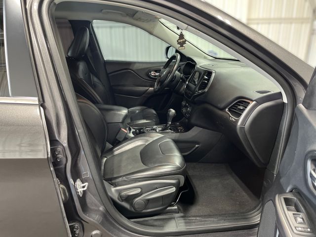 2019 Jeep Cherokee Latitude Plus | Houston, TX | Texas Star Motors 2019 Jeep Cherokee Latitude Plus | Houston, TX | Texas Star Motors