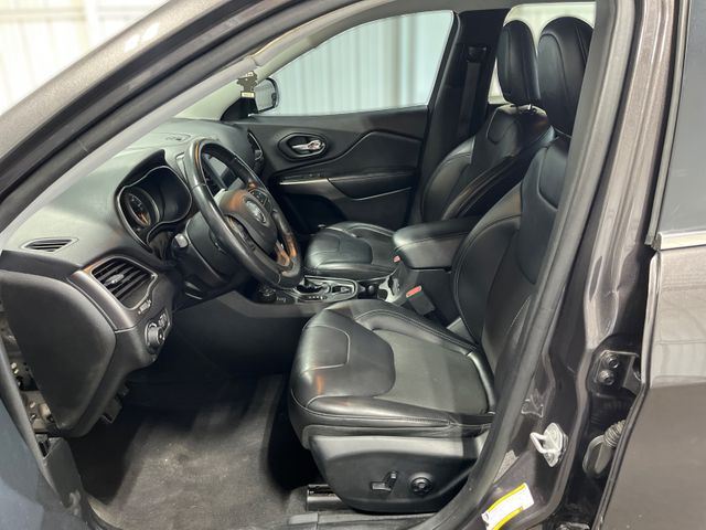 2019 Jeep Cherokee Latitude Plus | Houston, TX | Texas Star Motors 2019 Jeep Cherokee Latitude Plus | Houston, TX | Texas Star Motors