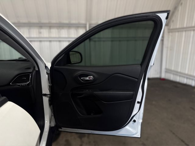 2019 Jeep Cherokee Altitude 2019 Jeep Cherokee Altitude