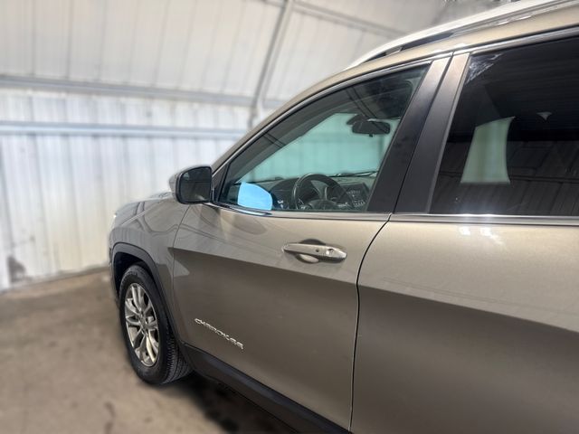 2019 Jeep Cherokee Latitude Plus | Houston, TX | Texas Star Motors 2019 Jeep Cherokee Latitude Plus | Houston, TX | Texas Star Motors