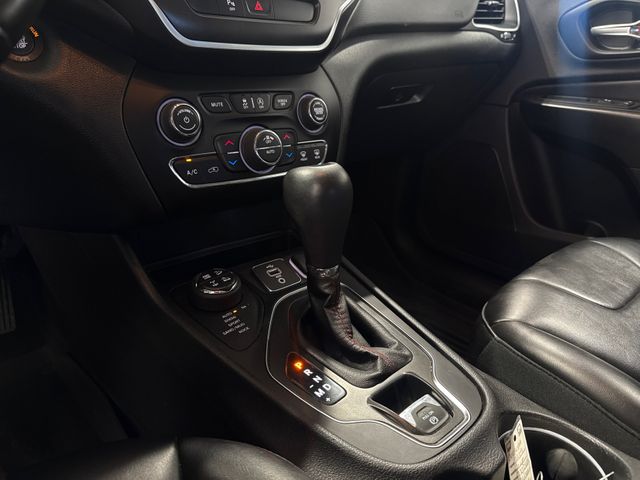 2019 Jeep Cherokee Trailhawk 2019 Jeep Cherokee Trailhawk