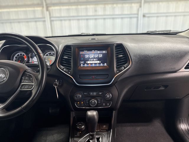 2019 Jeep Cherokee Latitude | Houston, TX | Texas Star Motors 2019 Jeep Cherokee Latitude | Houston, TX | Texas Star Motors