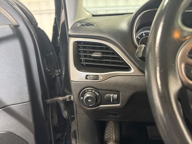 2019 Jeep Cherokee Latitude 2019 Jeep Cherokee Latitude