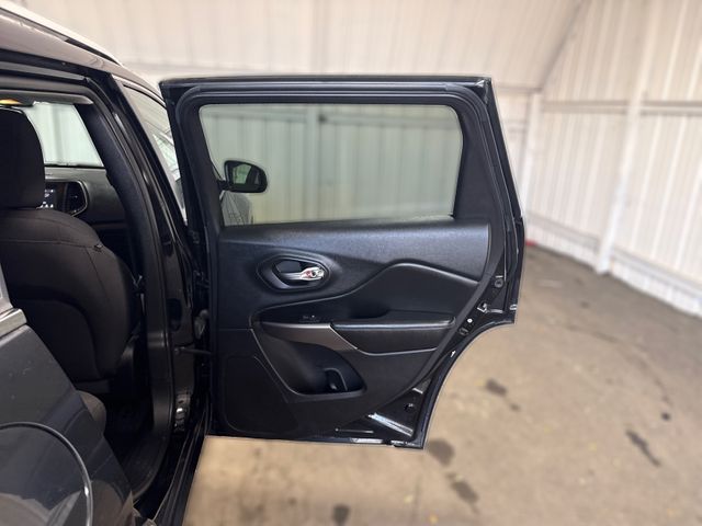 2019 Jeep Cherokee Latitude | Houston, TX | Texas Star Motors 2019 Jeep Cherokee Latitude | Houston, TX | Texas Star Motors