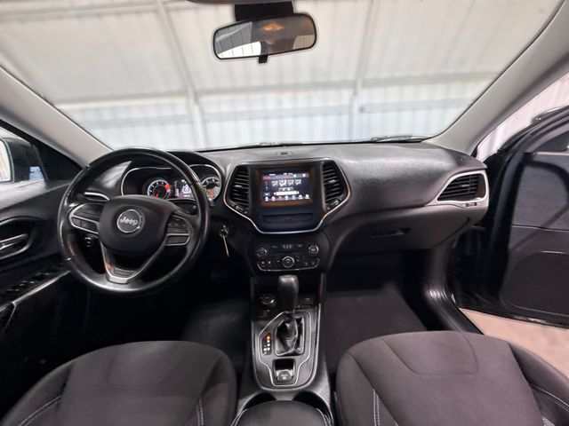 2019 Jeep Cherokee Latitude | Houston, TX | Texas Star Motors 2019 Jeep Cherokee Latitude | Houston, TX | Texas Star Motors