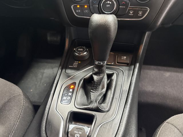 2019 Jeep Cherokee Latitude | Houston, TX | Texas Star Motors