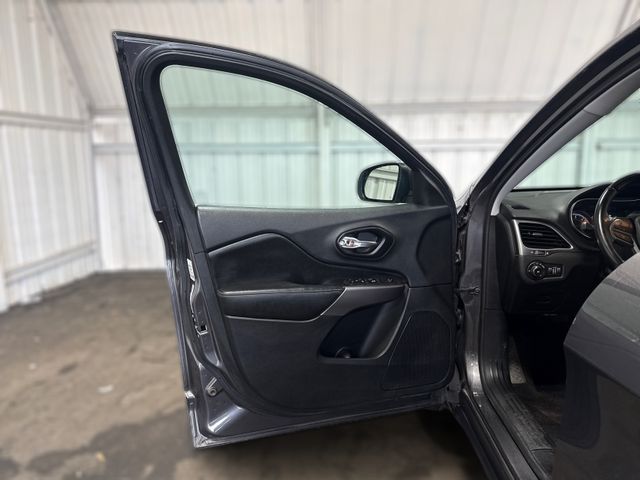 2019 Jeep Cherokee Latitude Plus 2019 Jeep Cherokee Latitude Plus