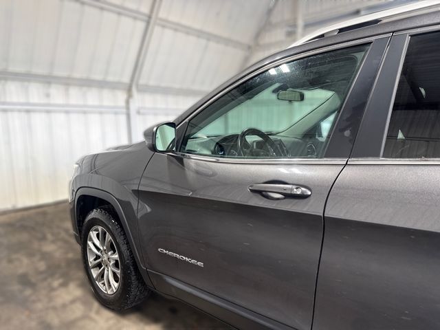 2019 Jeep Cherokee Latitude Plus | Houston, TX | Texas Star Motors 2019 Jeep Cherokee Latitude Plus | Houston, TX | Texas Star Motors