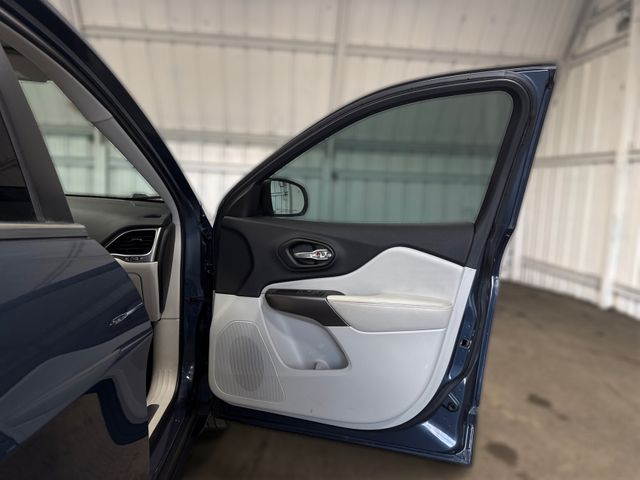 2019 Jeep CHEROKEE LIMITED | Houston, TX | Texas Star Motors