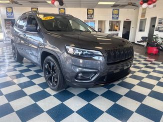 2019 Jeep Cherokee Altitude | Rome, GA | Knight's Car Store in Rome, GA 30165