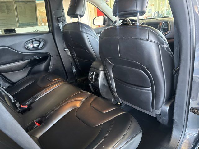 2019 Jeep Cherokee Altitude | Rome, GA | Knight's Car Store 2019 Jeep Cherokee Altitude | Rome, GA | Knight's Car Store