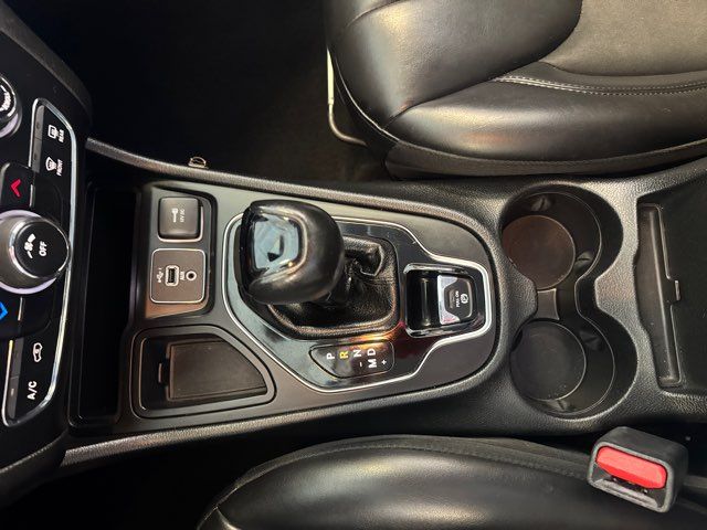 2019 Jeep Cherokee Altitude | Rome, GA | Knight's Car Store 2019 Jeep Cherokee Altitude | Rome, GA | Knight's Car Store