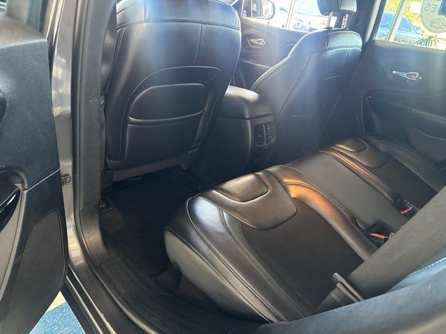 2019 Jeep Cherokee Altitude | Rome, GA | Knight's Car Store 2019 Jeep Cherokee Altitude | Rome, GA | Knight's Car Store