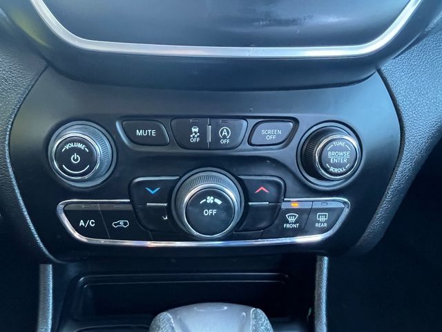 2019 Jeep Cherokee Latitude 2019 Jeep Cherokee Latitude