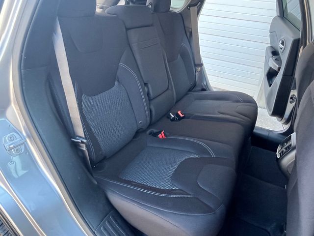 2019 Jeep Cherokee Latitude 2019 Jeep Cherokee Latitude