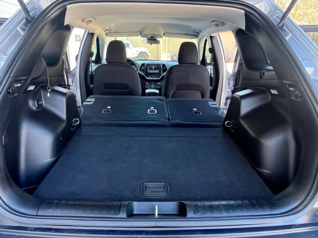 2019 Jeep Cherokee Latitude 2019 Jeep Cherokee Latitude