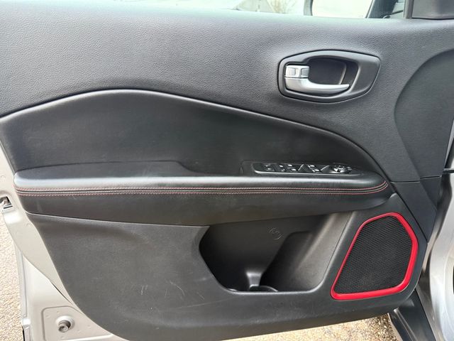 2019 Jeep COMPASS TRAILHAWK 4x4 | Canton, Ohio | Ohio Auto Warehouse LLC 2019 Jeep COMPASS TRAILHAWK 4x4 | Canton, Ohio | Ohio Auto Warehouse LLC