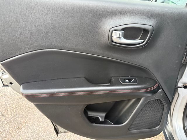 2019 Jeep COMPASS TRAILHAWK 4x4 | Canton, Ohio | Ohio Auto Warehouse LLC 2019 Jeep COMPASS TRAILHAWK 4x4 | Canton, Ohio | Ohio Auto Warehouse LLC