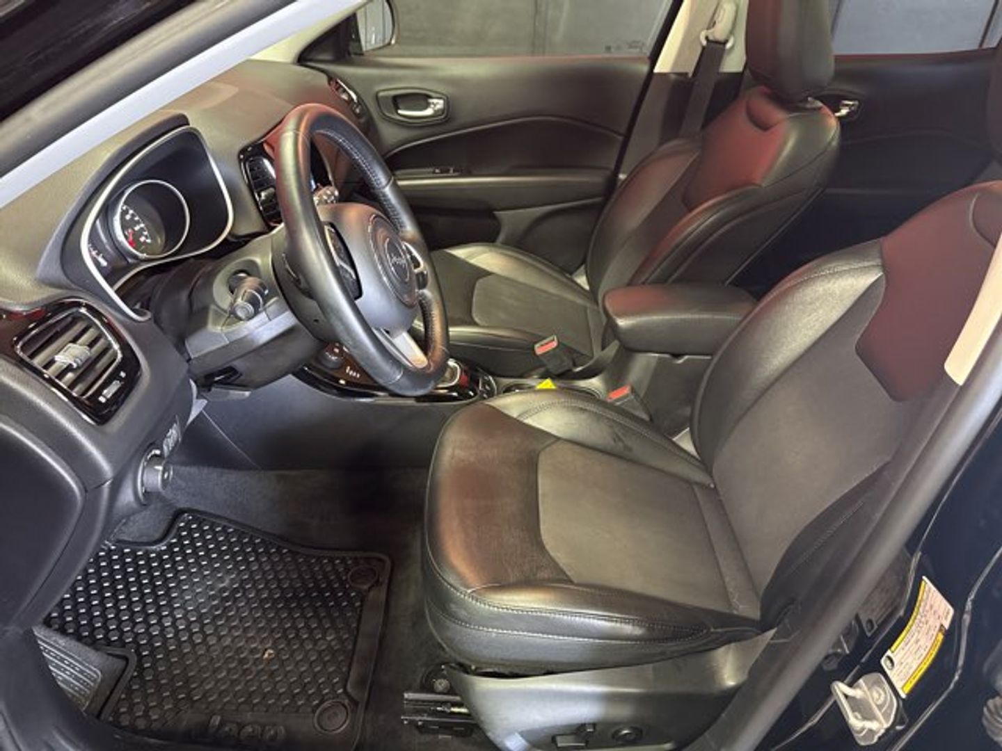 2019 Jeep Compass Altitude [PXJ] Diamond Black Crystal Pearl Coat at Mossy Motors
