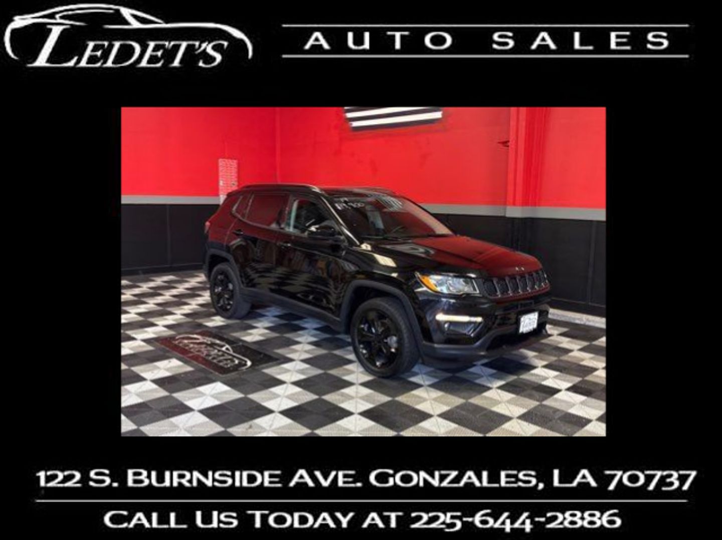 2019 Jeep Compass Altitude [PXJ] Diamond Black Crystal Pearl Coat at Mossy Motors