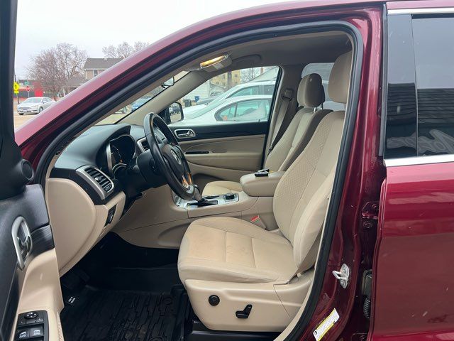 2019 Jeep Grand Cherokee Laredo E One Owner | Dickinson, ND | Heiser Motors 2019 Jeep Grand Cherokee Laredo E One Owner | Dickinson, ND | Heiser Motors