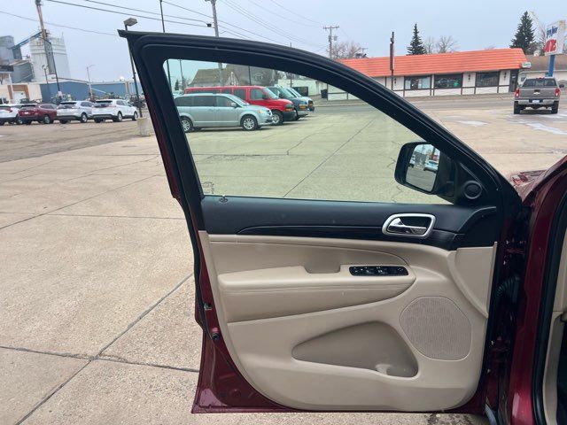 2019 Jeep Grand Cherokee Laredo E One Owner | Dickinson, ND | Heiser Motors