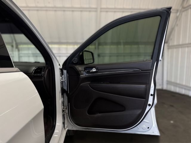 2019 Jeep GRAND CHEROKEE OVERLAND 2019 Jeep GRAND CHEROKEE OVERLAND