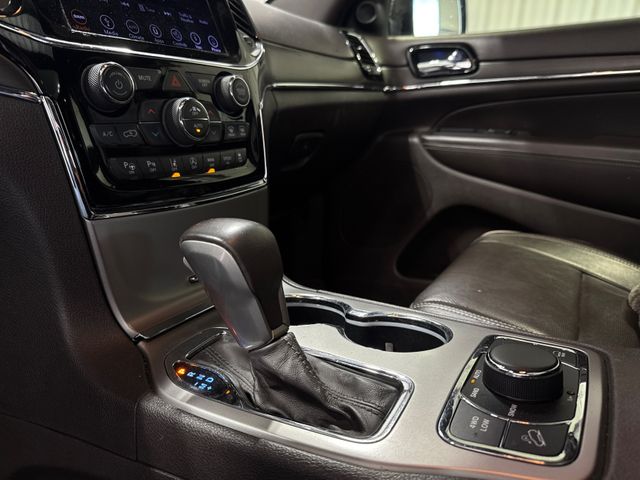 2019 Jeep GRAND CHEROKEE OVERLAND | Houston, TX | Texas Star Motors