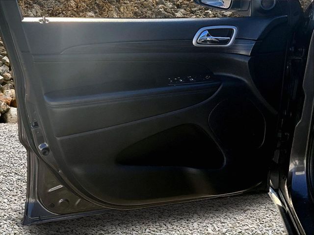 2019 Jeep Grand Cherokee Laredo E