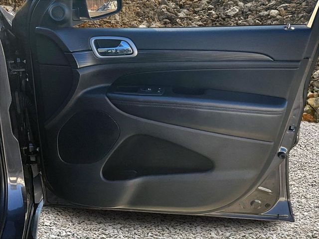 2019 Jeep Grand Cherokee Laredo E