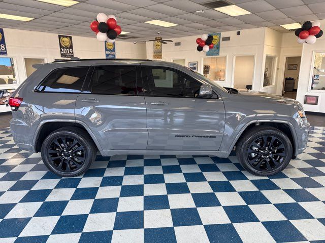 2019 Jeep Grand Cherokee Altitude | Rome, GA | Knight's Car Store 2019 Jeep Grand Cherokee Altitude | Rome, GA | Knight's Car Store