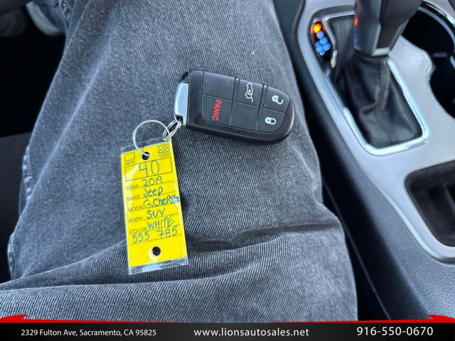 2019 Jeep Grand Cherokee Laredo E