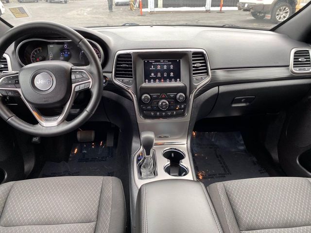 2019 Jeep Grand Cherokee Laredo