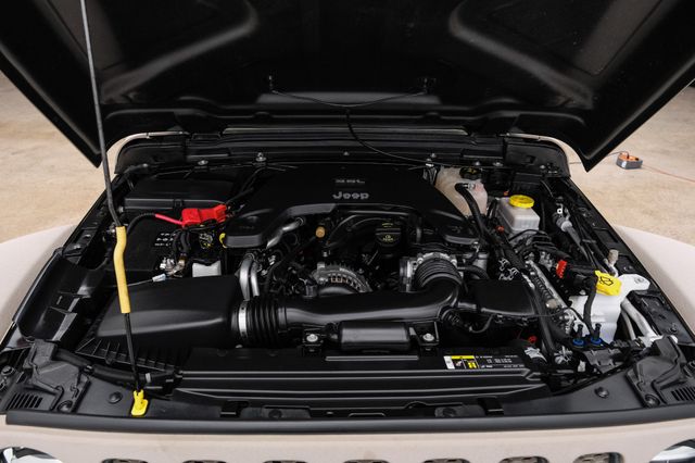 2019 Jeep Wrangler Unlimited Rubicon 4X4 SKY TOP,DUPONT KEVLAR,15K | Carrollton, TX | Texas Vehicle Exchange