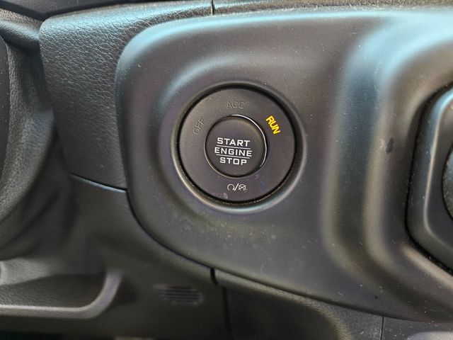 2019 Jeep Wrangler Unlimited Sahara | Brownsville TX | English Motors 2019 Jeep Wrangler Unlimited Sahara | Brownsville TX | English Motors