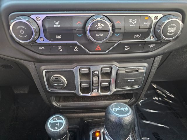 2019 Jeep Wrangler Unlimited Sahara | Brownsville TX | English Motors 2019 Jeep Wrangler Unlimited Sahara | Brownsville TX | English Motors