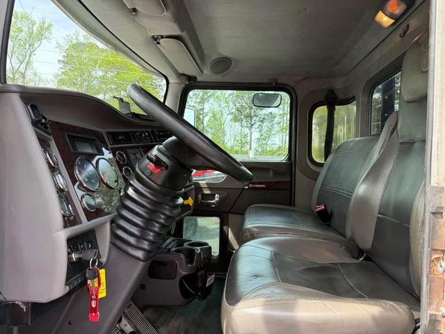 2019 Kenworth T270